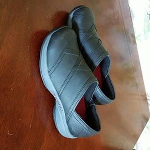 Merrell Eclipse black leather shoes NWOT